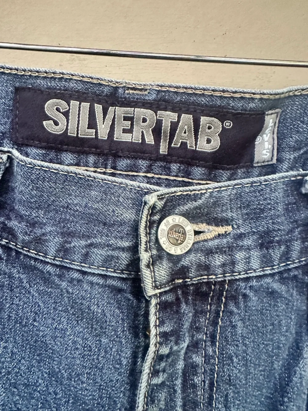 Vintage 1997 silvertab Levi’s carpenter jeans 36x30 baggy